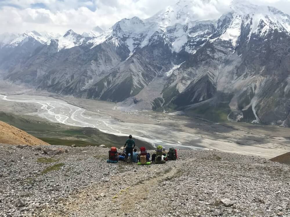 Tyuz Pass, View to Glacier Peaks