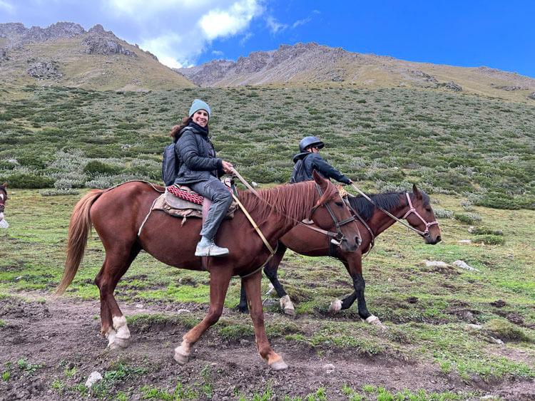 Horseback riding to Alakul lake