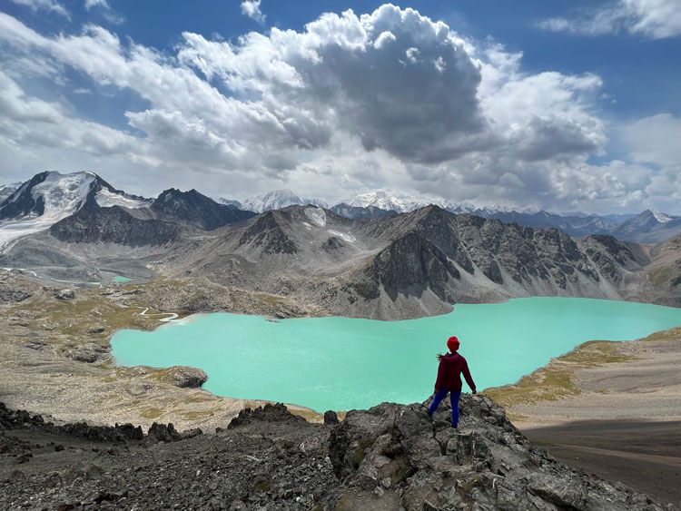 Horseback riding to Ala Kul Lake